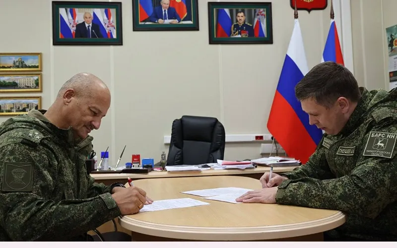 Встал на защиту